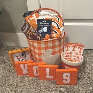 University of Tennessee Spirit Basket and Merchandise